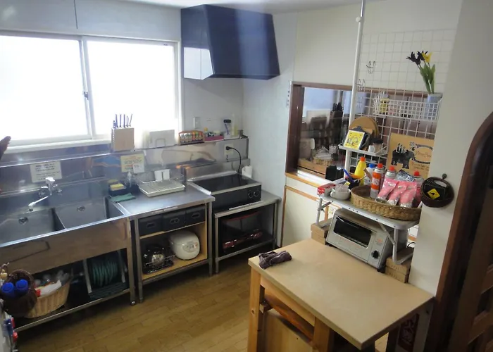 Backpackers Hostel Ino\'S Place